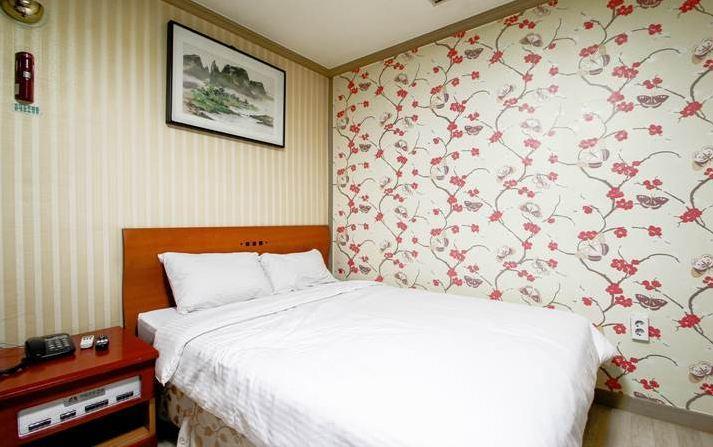 Geoje Tourist Hotel 外观 照片