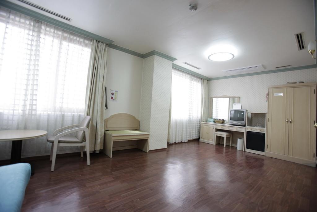 Geoje Tourist Hotel 外观 照片