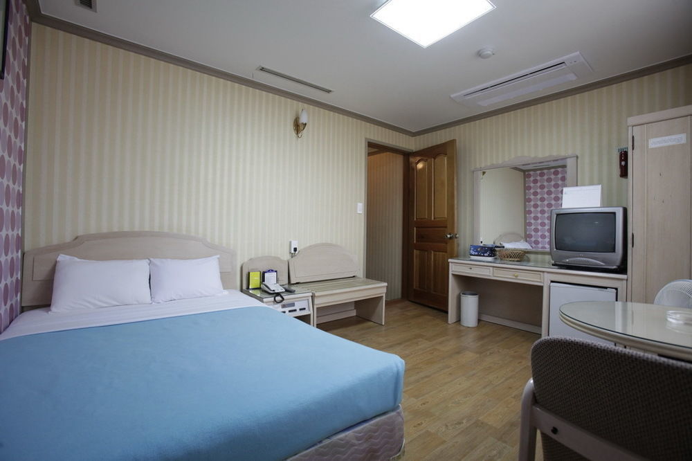 Geoje Tourist Hotel 外观 照片